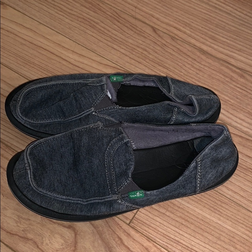 Sweatshirt sidewalk surfer sanuk